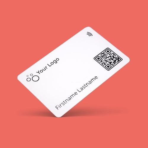R-PVC NFC Visitenkarte Classic weiß auf baningo-rotem Hintergrund